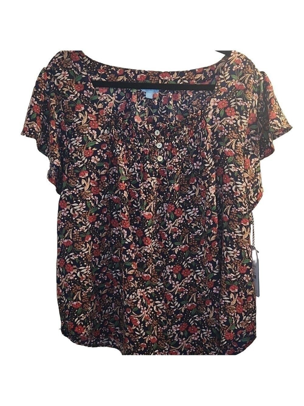 NWT Draper James flutter sleeve blouse XXL Red Blue Daint Floral Smocked Henley - Picture 2 of 8